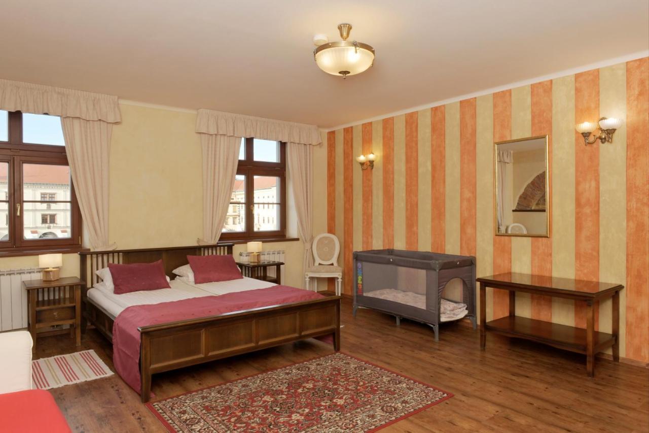 La Fresca Hotel Kromeriz Exterior photo